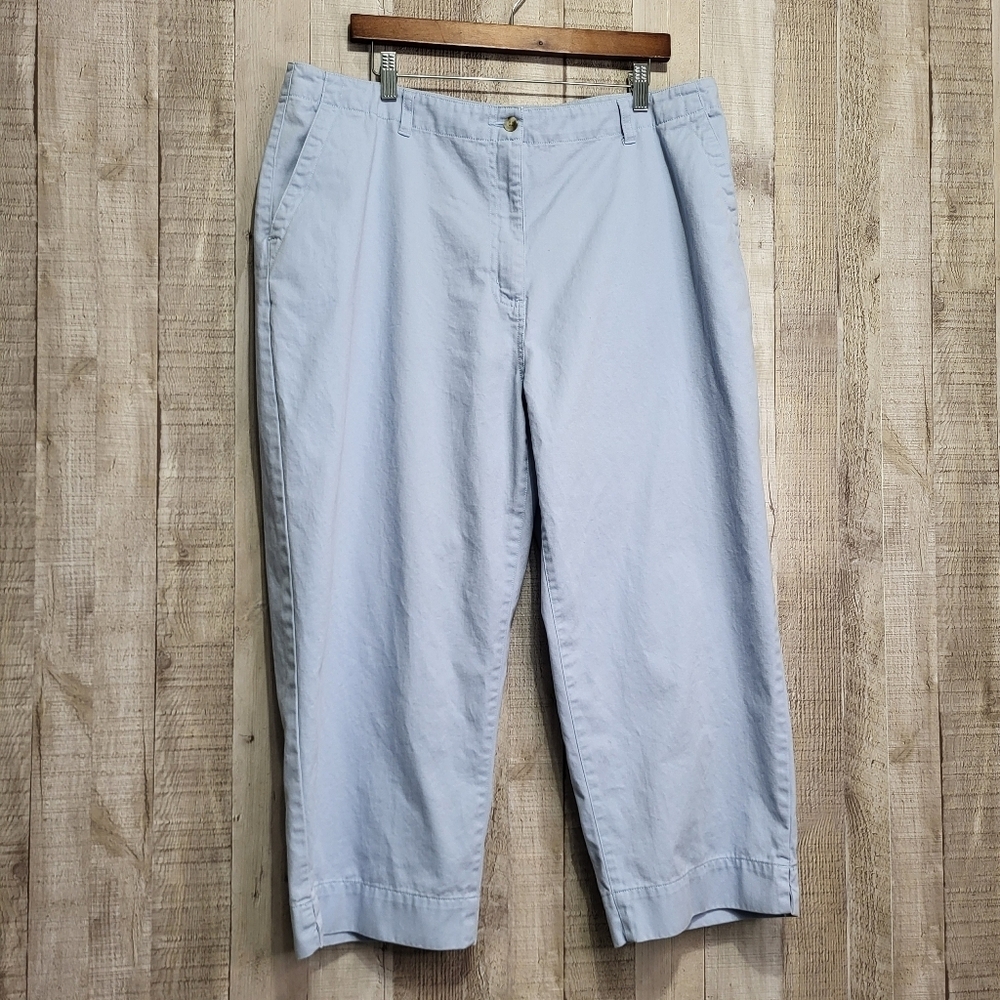 L.L Bean Vintage Crop Cotton Pants. Light Blue. Size 20 Petite. O XK49